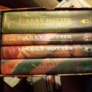 Harry Potter book series (1-4)